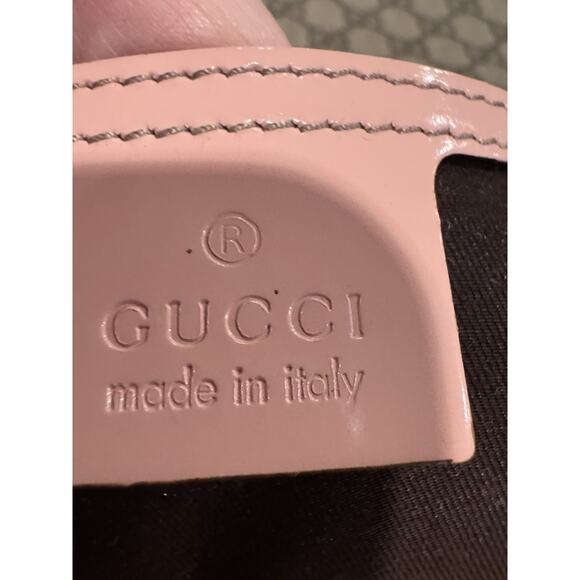 Gucci GG Supreme messenger bag with pink patent leather - Picture 11 of 15